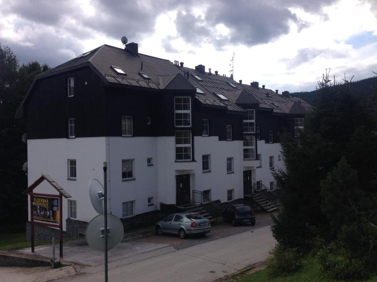 Apartments Monika Špindlerŭv Mlýn Luaran gambar